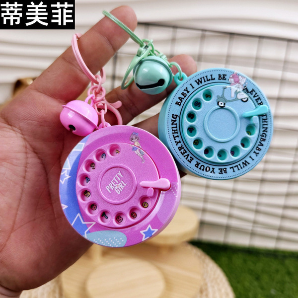 New Creative Ratchet Black Phone Retro Hand Phone Boring Decompression Sound Toy Pendant Keychain Gift